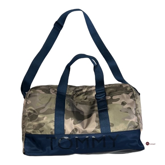 Tommy Hilfiger Bags Tommy Hilfiger Nylon Camouflage Zip Duffle Gym